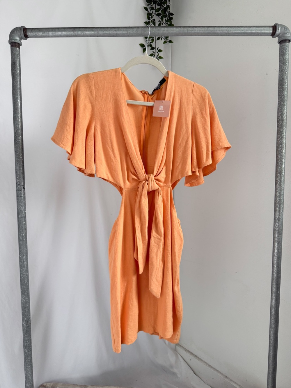 Miss Lola mini dress